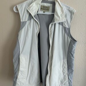 Cabela's White and Gray Lightweight Vest